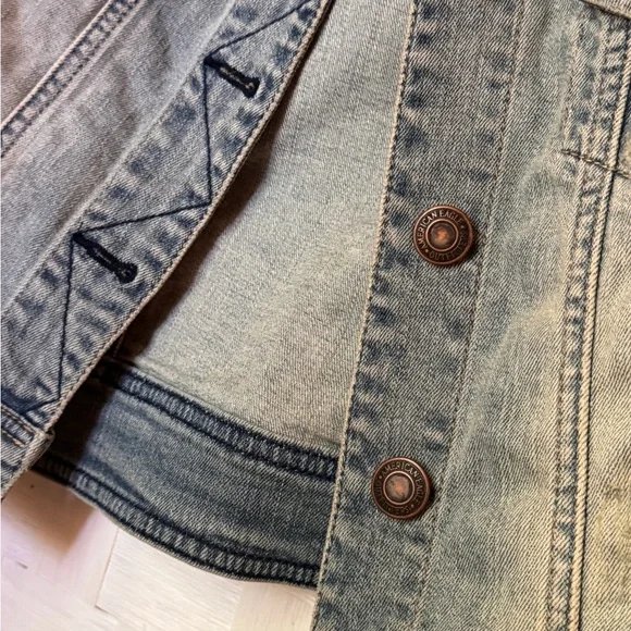 American Eagle Outfitters Brown Leather Patch Denim Vest - Picture 3 of 3